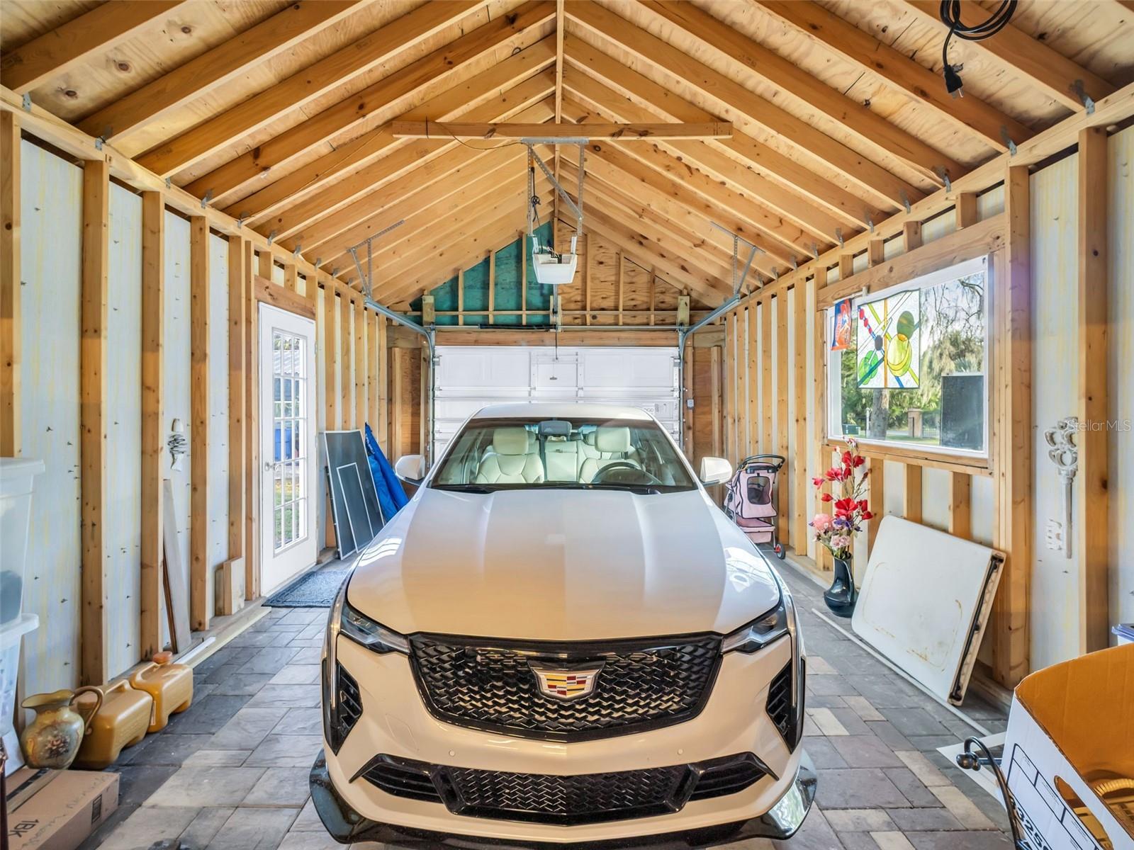 Image 37 of 92 For 4915 South Road