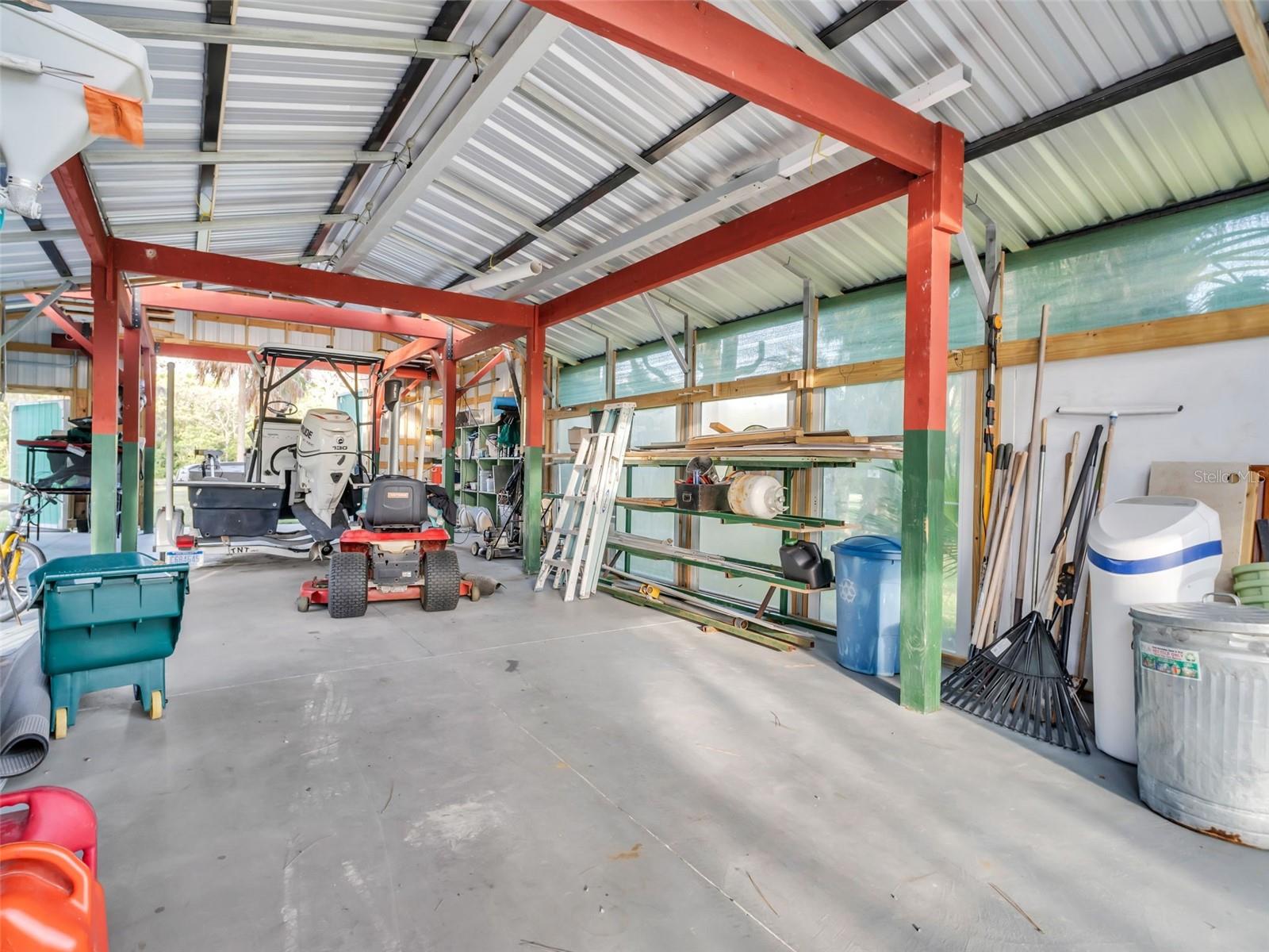 Image 40 of 92 For 4915 South Road