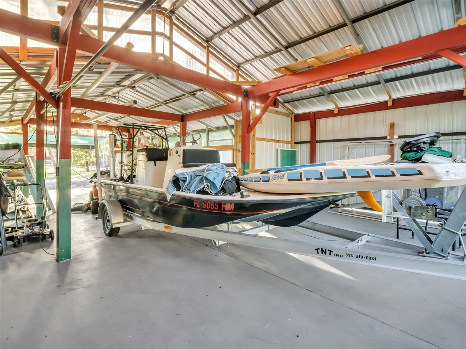 Image 42 of 92 For 4915 South Road