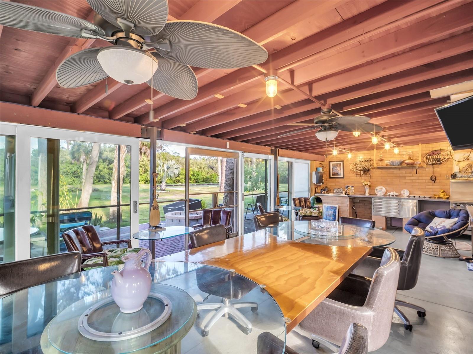 Image 7 of 92 For 4915 South Road