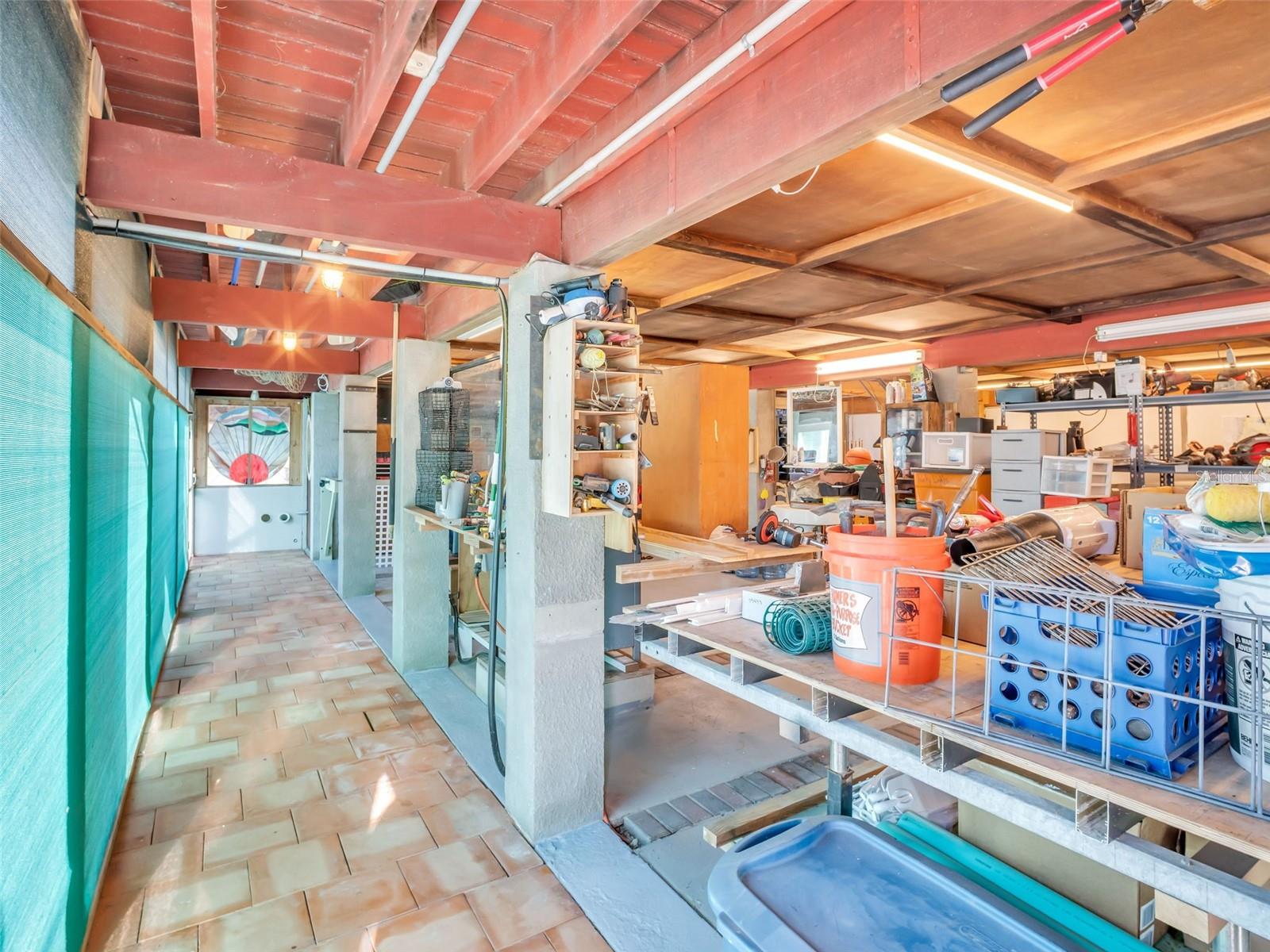 Image 90 of 92 For 4915 South Road