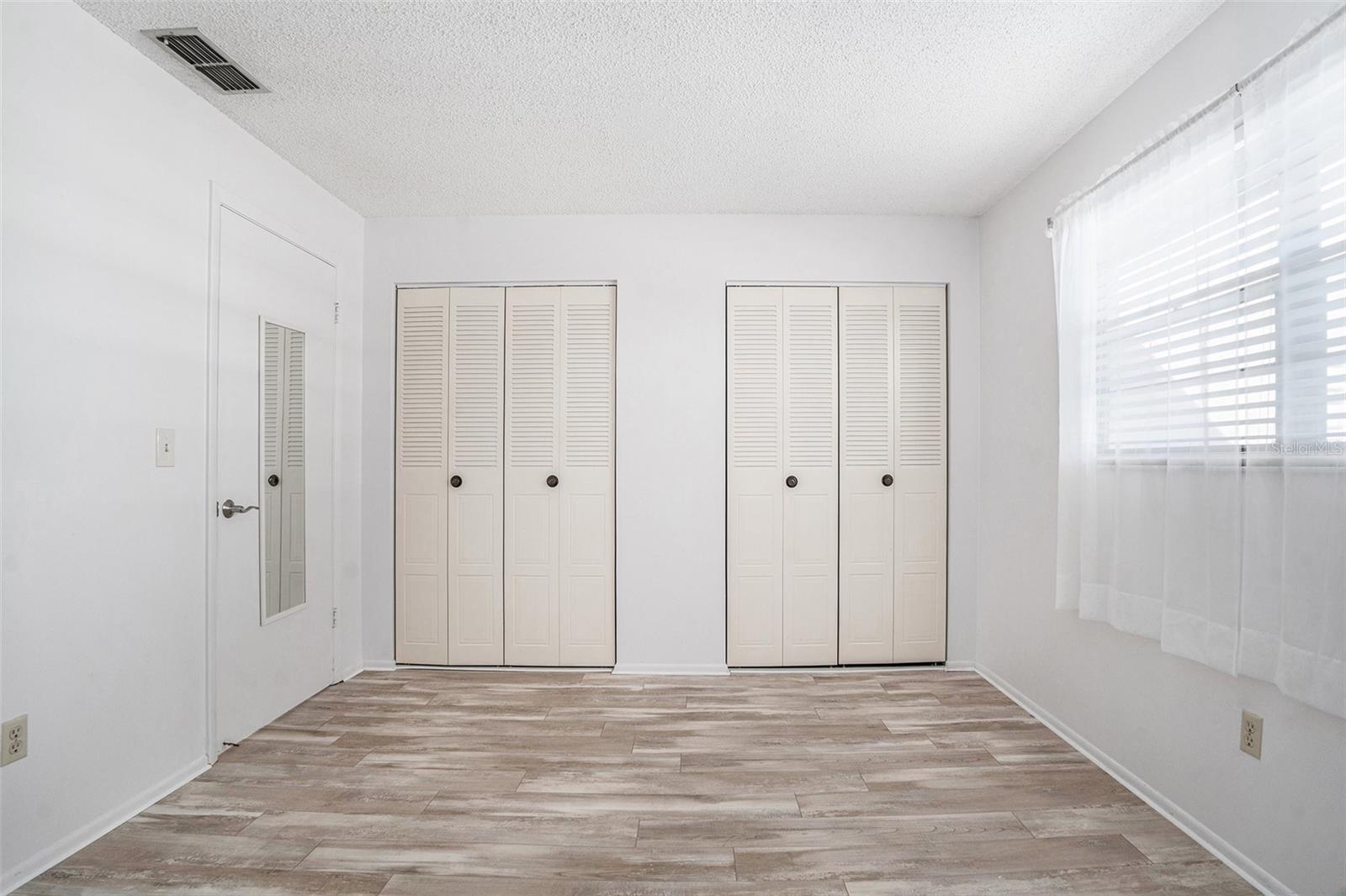 Image 19 of 35 For 5971 Terrace Park Drive N 307