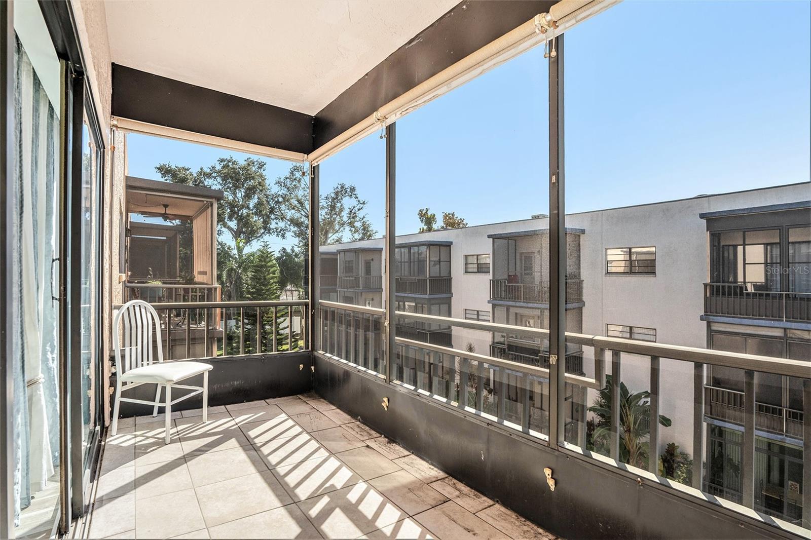 Image 23 of 35 For 5971 Terrace Park Drive N 307