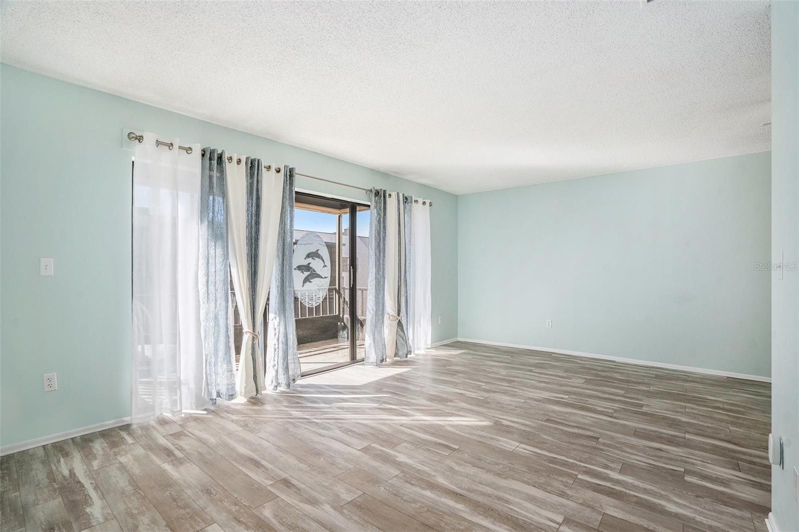 Image 8 of 35 For 5971 Terrace Park Drive N 307