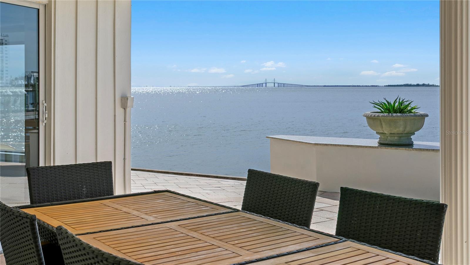 Listing photo id 27 for 2970 68th Avenue S