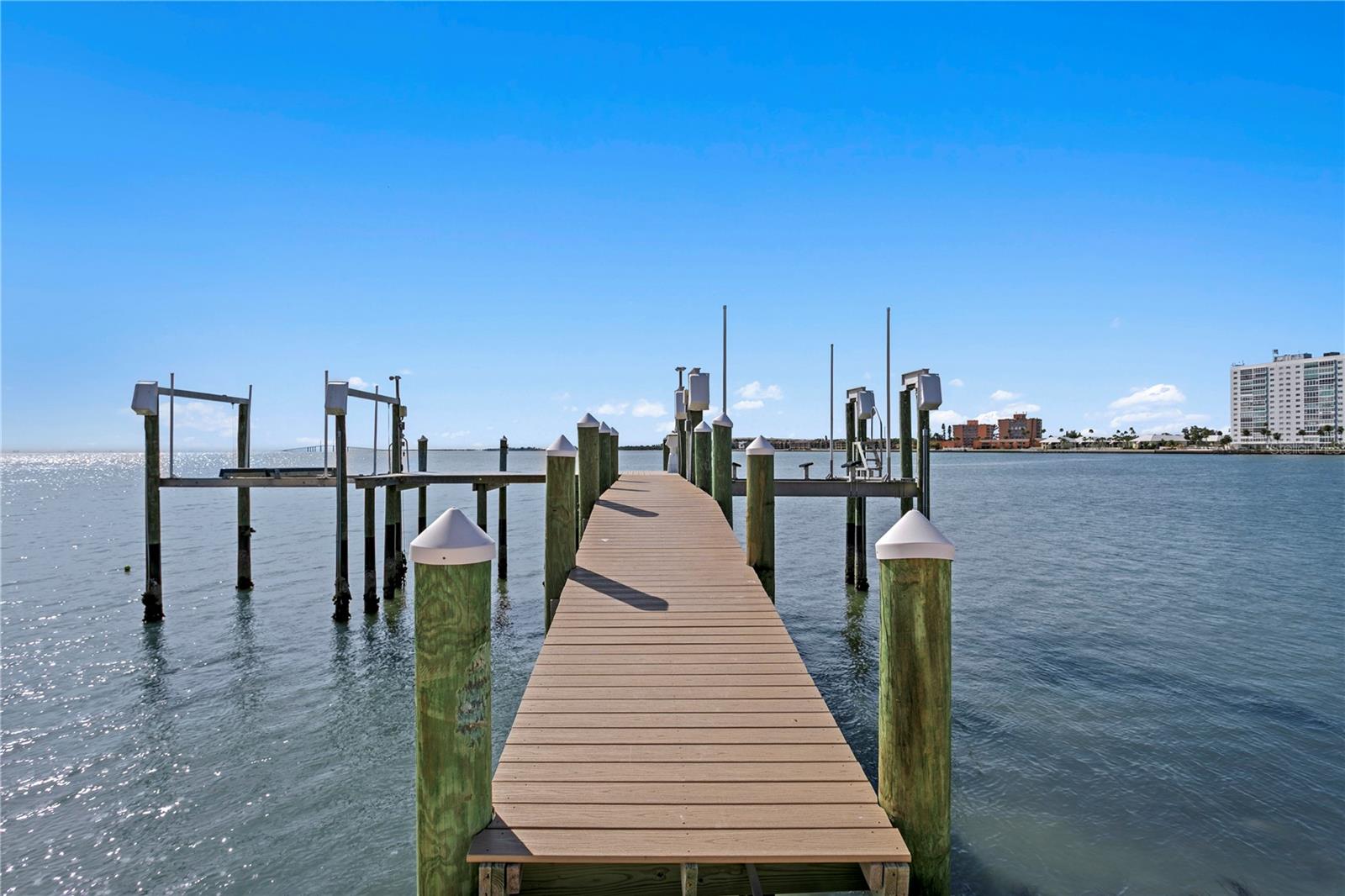 Listing photo id 34 for 2970 68th Avenue S