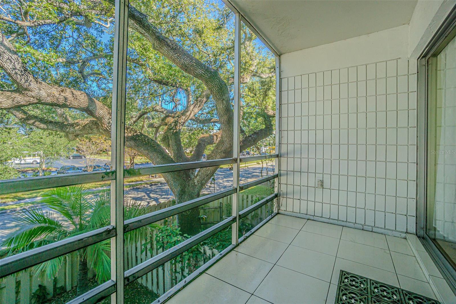 Image 12 of 35 For 2302 Manhattan Avenue 219