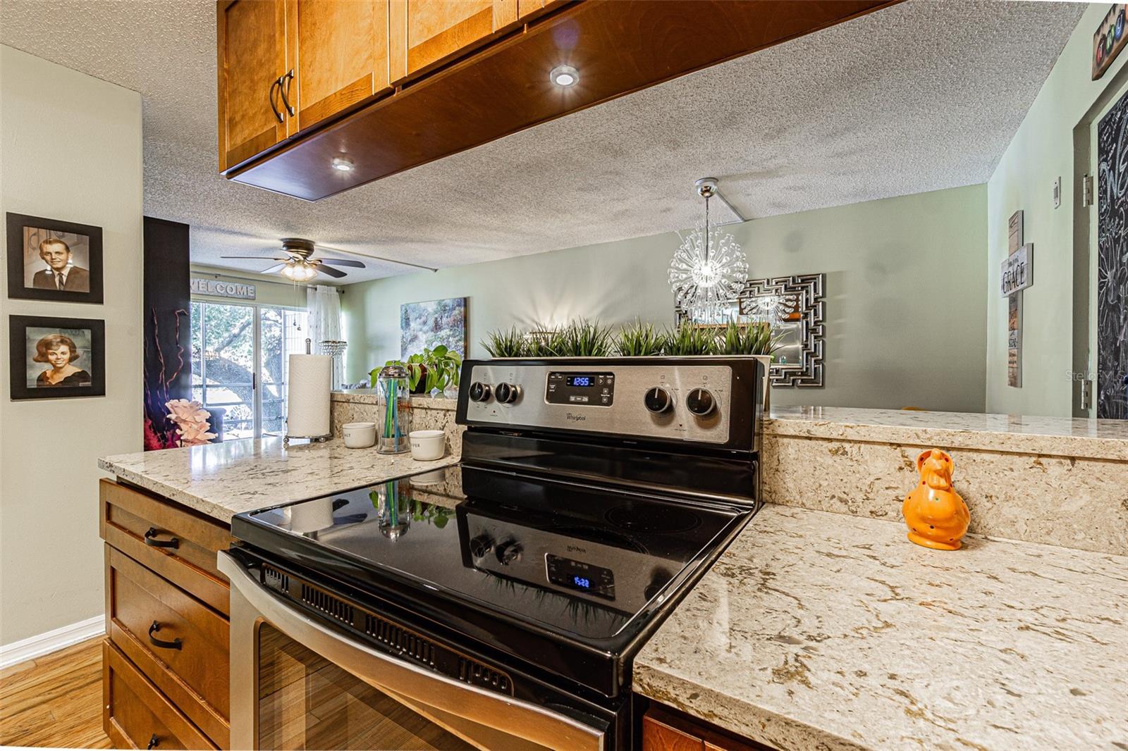 Image 15 of 35 For 2302 Manhattan Avenue 219