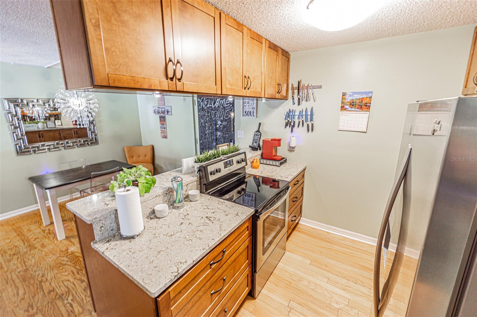 Image 21 of 35 For 2302 Manhattan Avenue 219