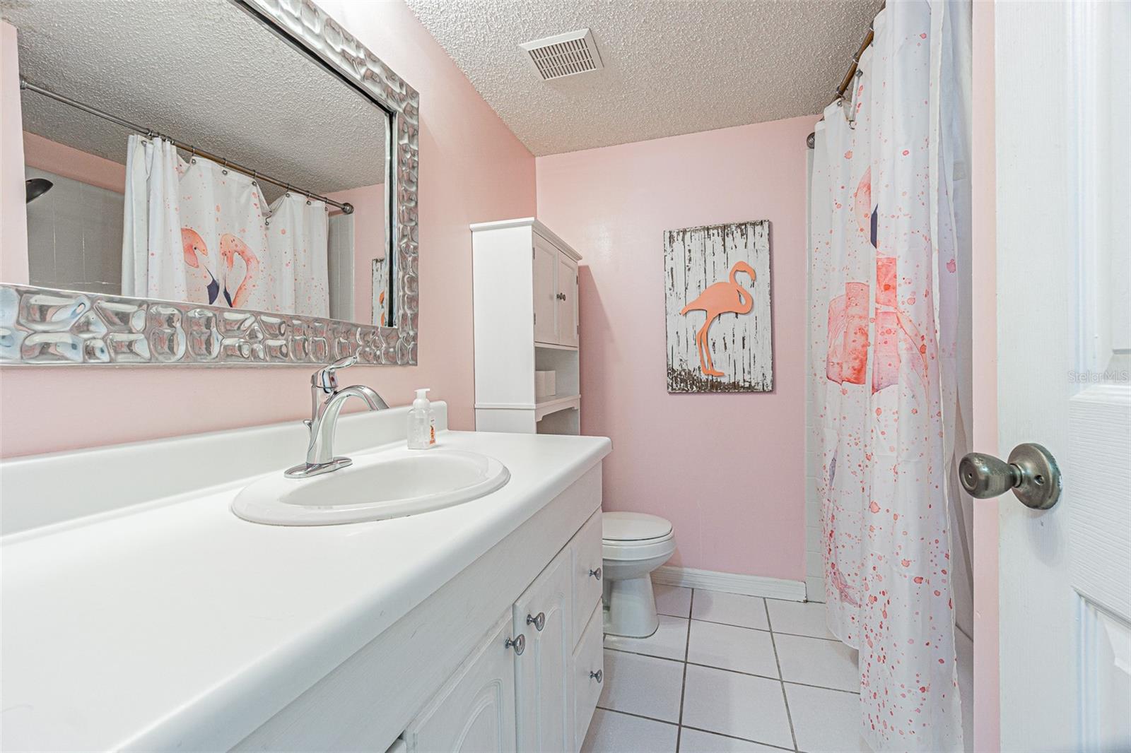 Image 24 of 35 For 2302 Manhattan Avenue 219