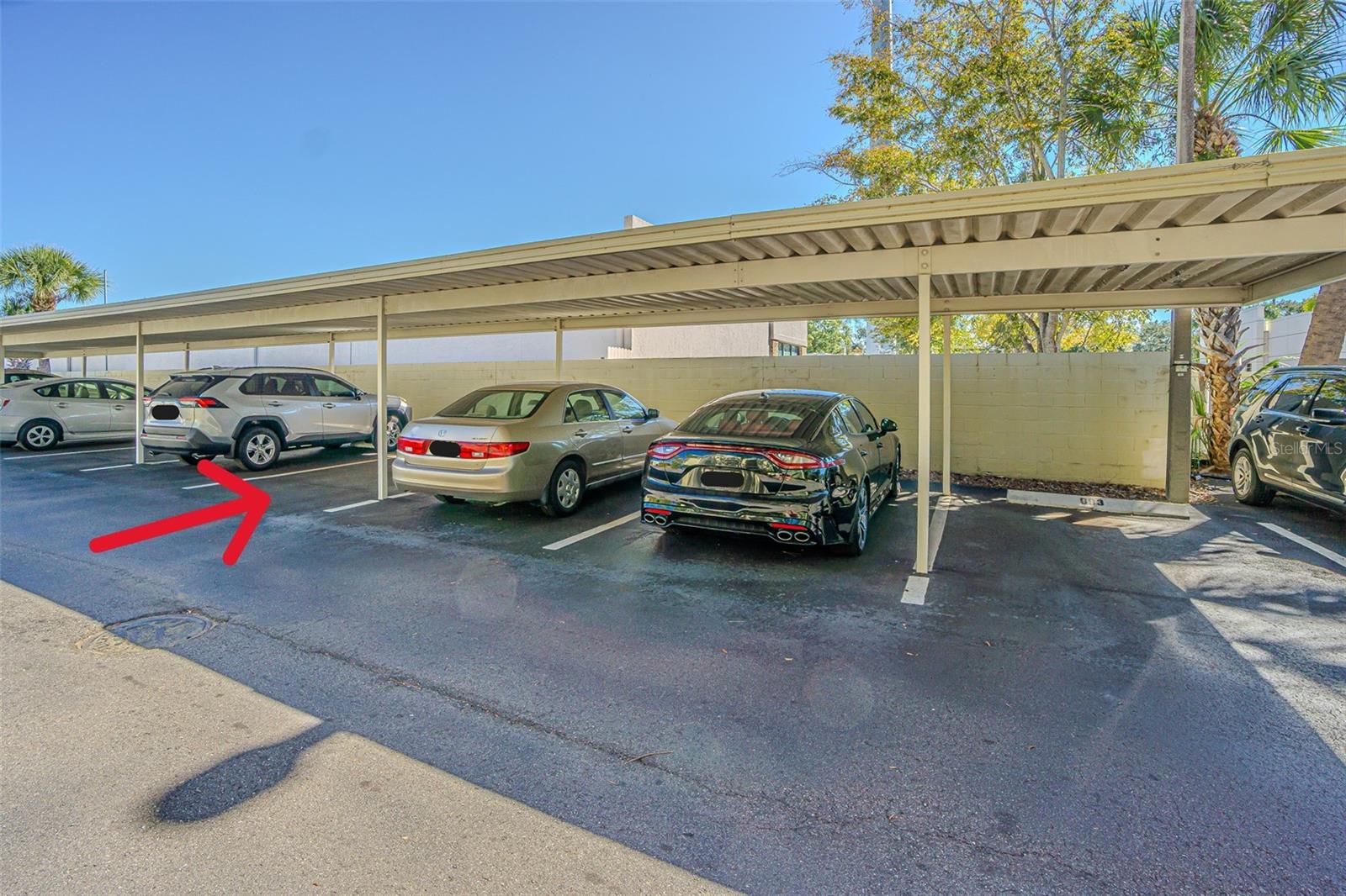 Image 31 of 35 For 2302 Manhattan Avenue 219