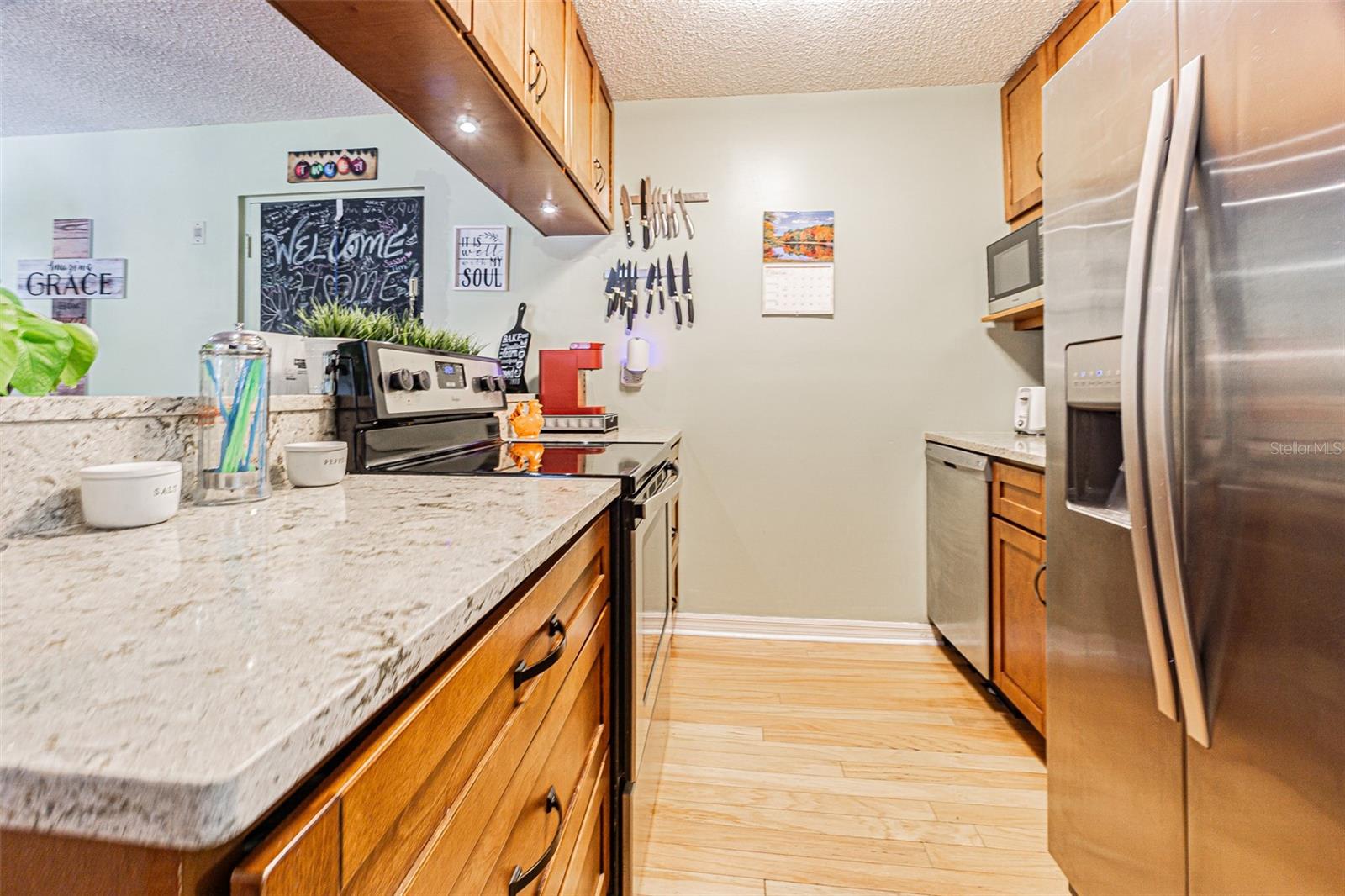 Image 4 of 35 For 2302 Manhattan Avenue 219