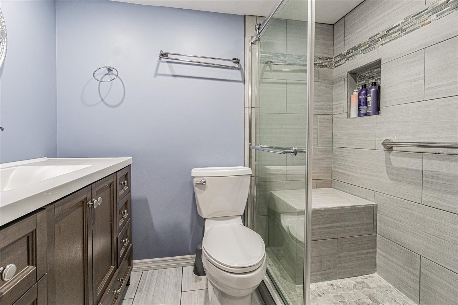 Image 6 of 35 For 2302 Manhattan Avenue 219