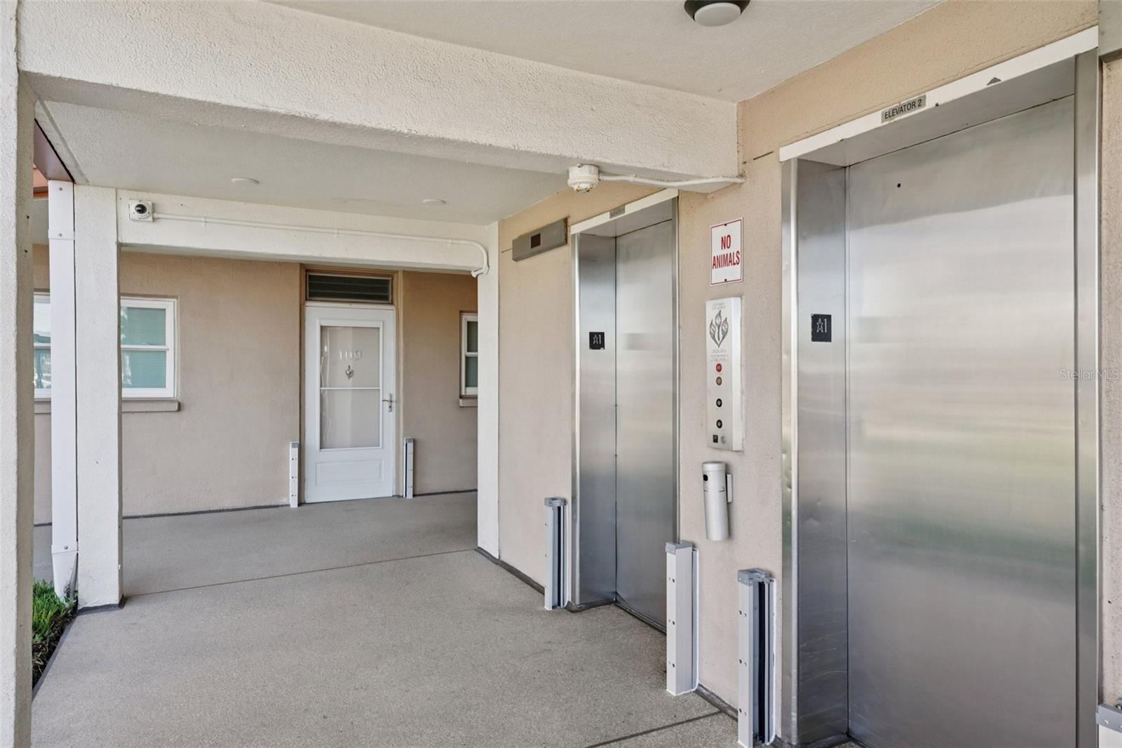 Image 28 of 36 For 1847 Shore Drive S 711