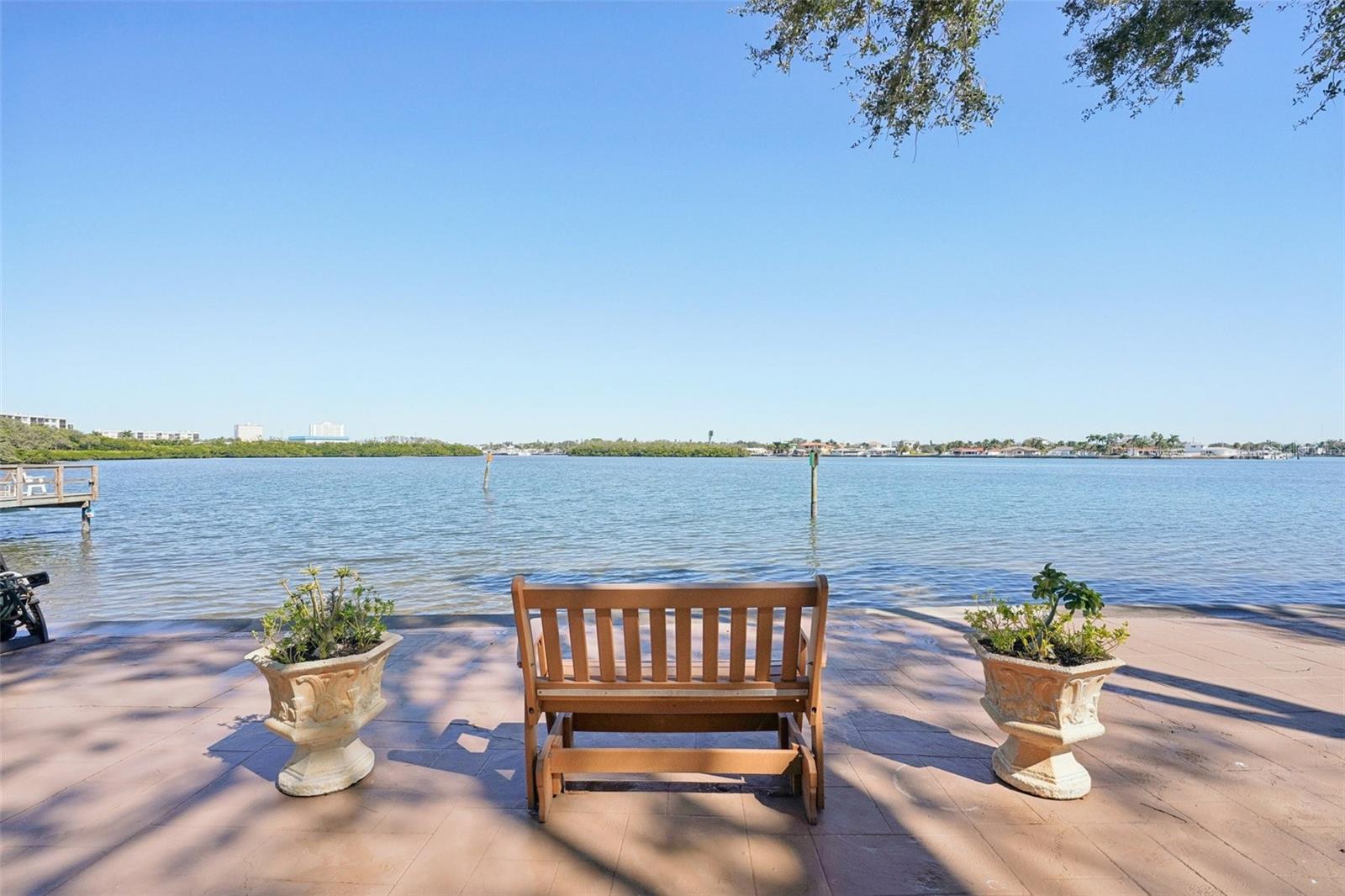 Image 30 of 36 For 1847 Shore Drive S 711