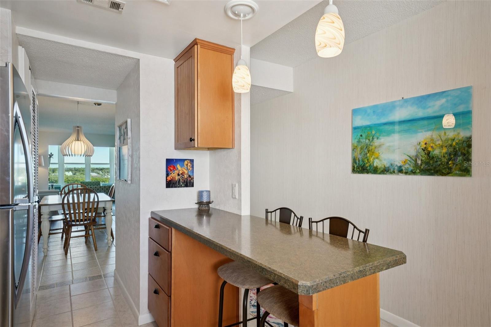 Image 9 of 36 For 1847 Shore Drive S 711