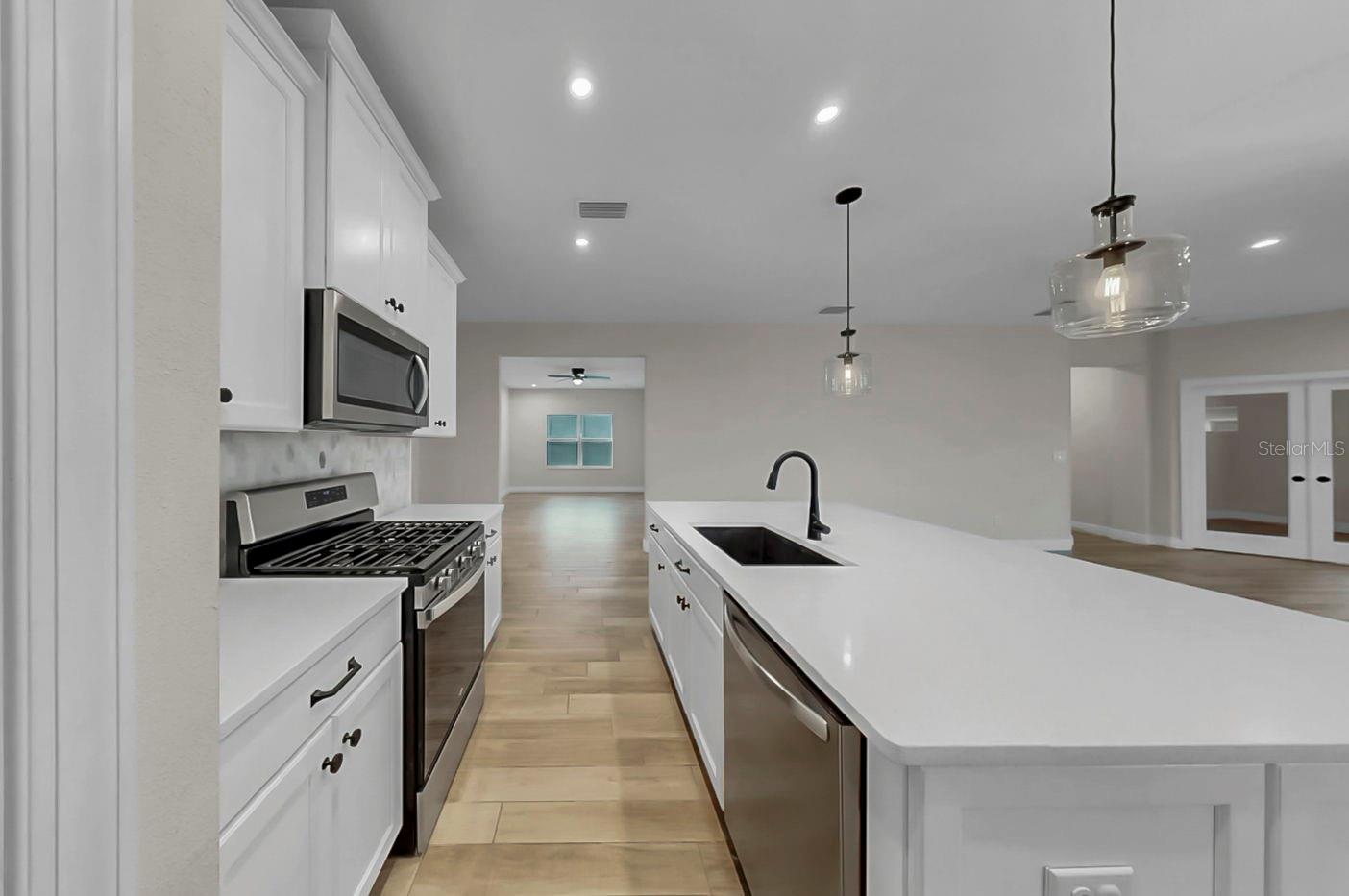 Image 14 of 57 For 5524 Del Coronado Drive