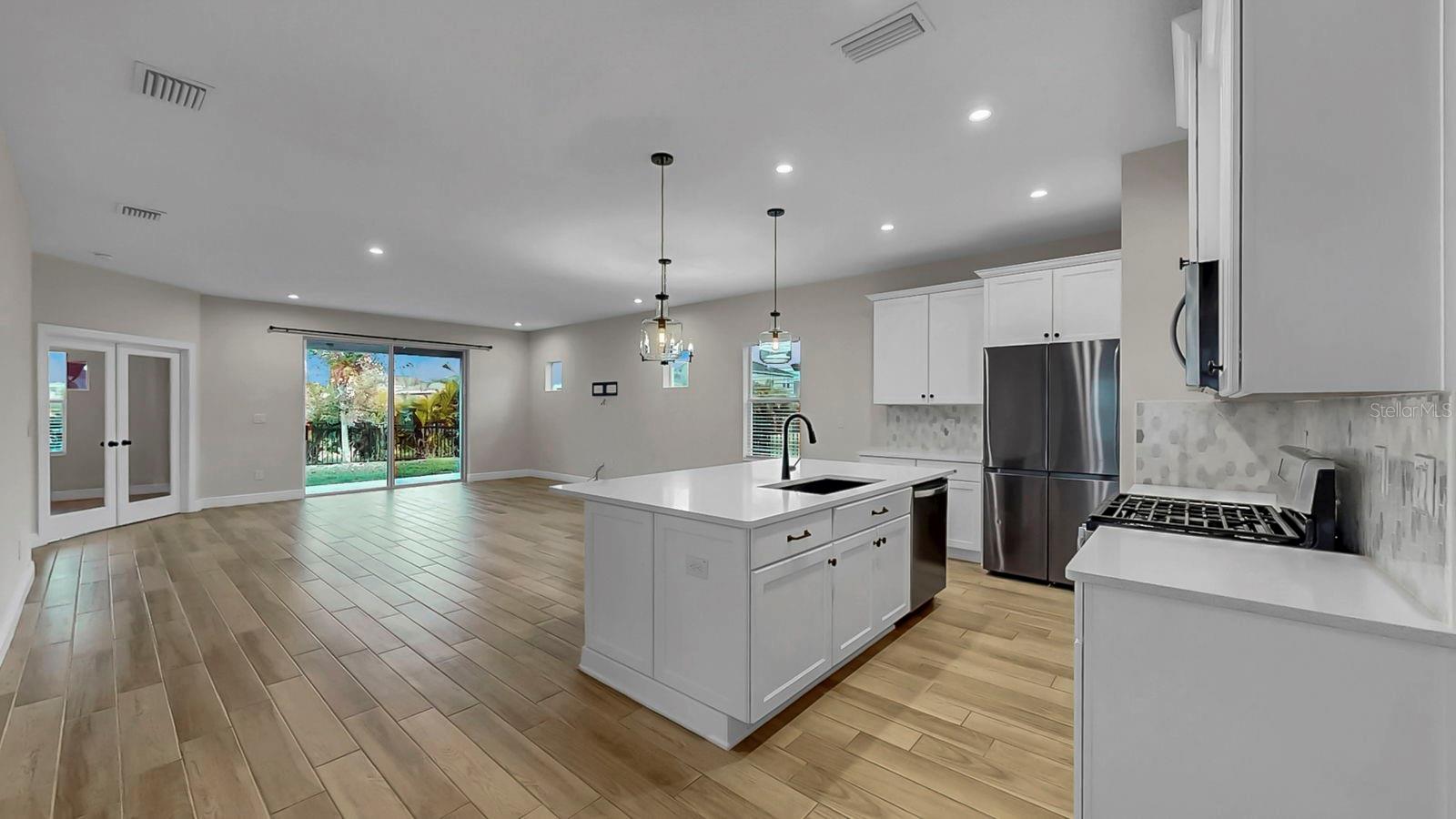 Image 16 of 57 For 5524 Del Coronado Drive