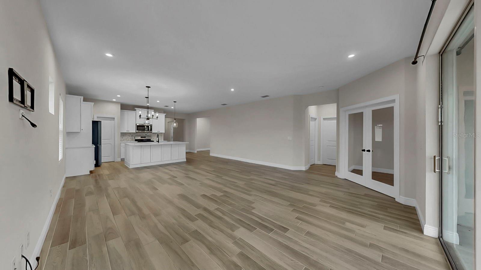 Image 19 of 57 For 5524 Del Coronado Drive