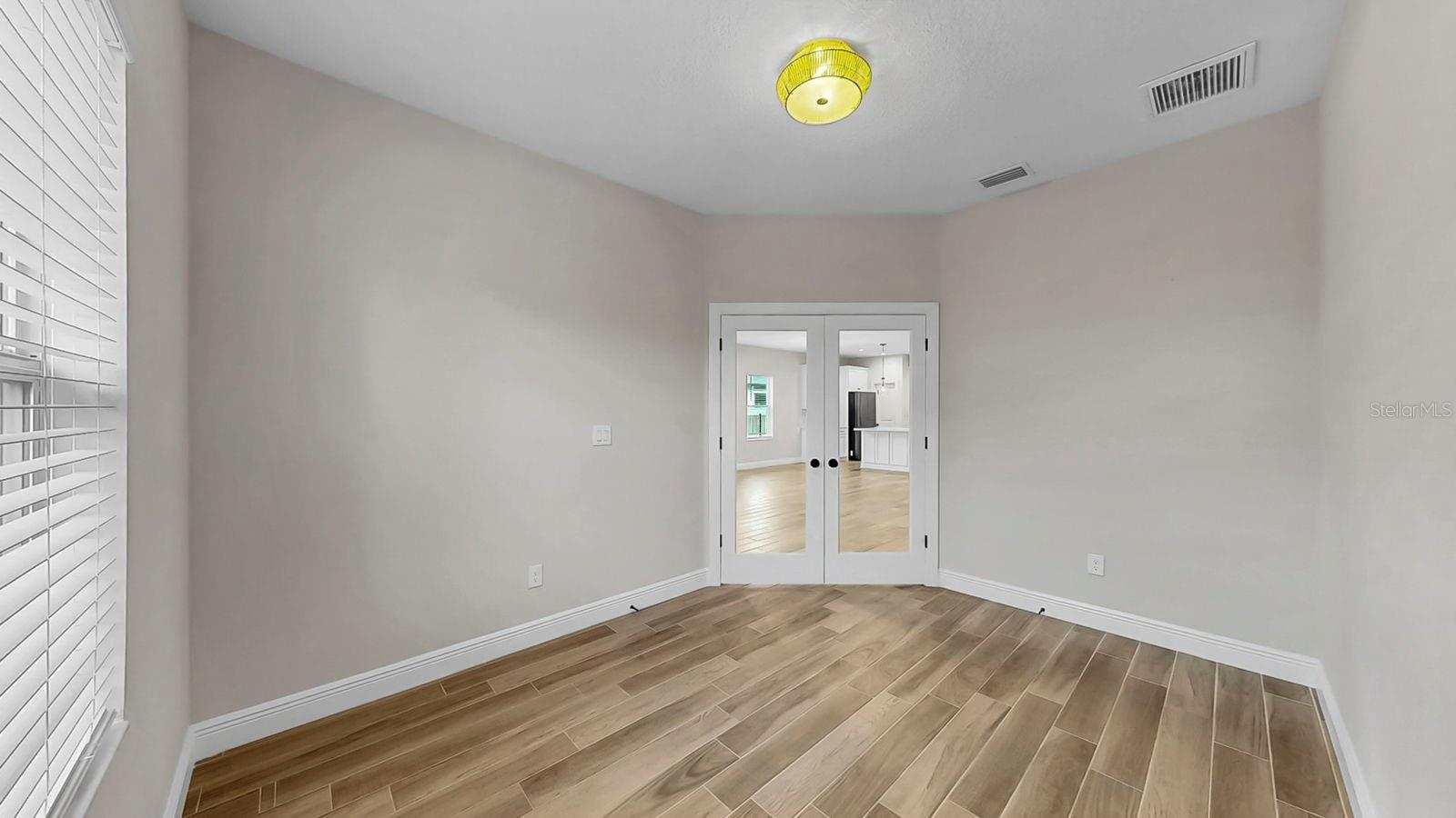 Image 23 of 57 For 5524 Del Coronado Drive