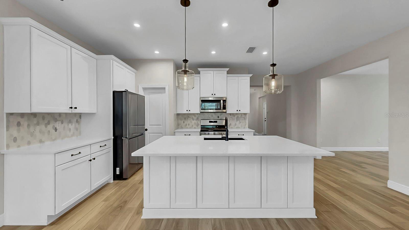 Image 8 of 57 For 5524 Del Coronado Drive