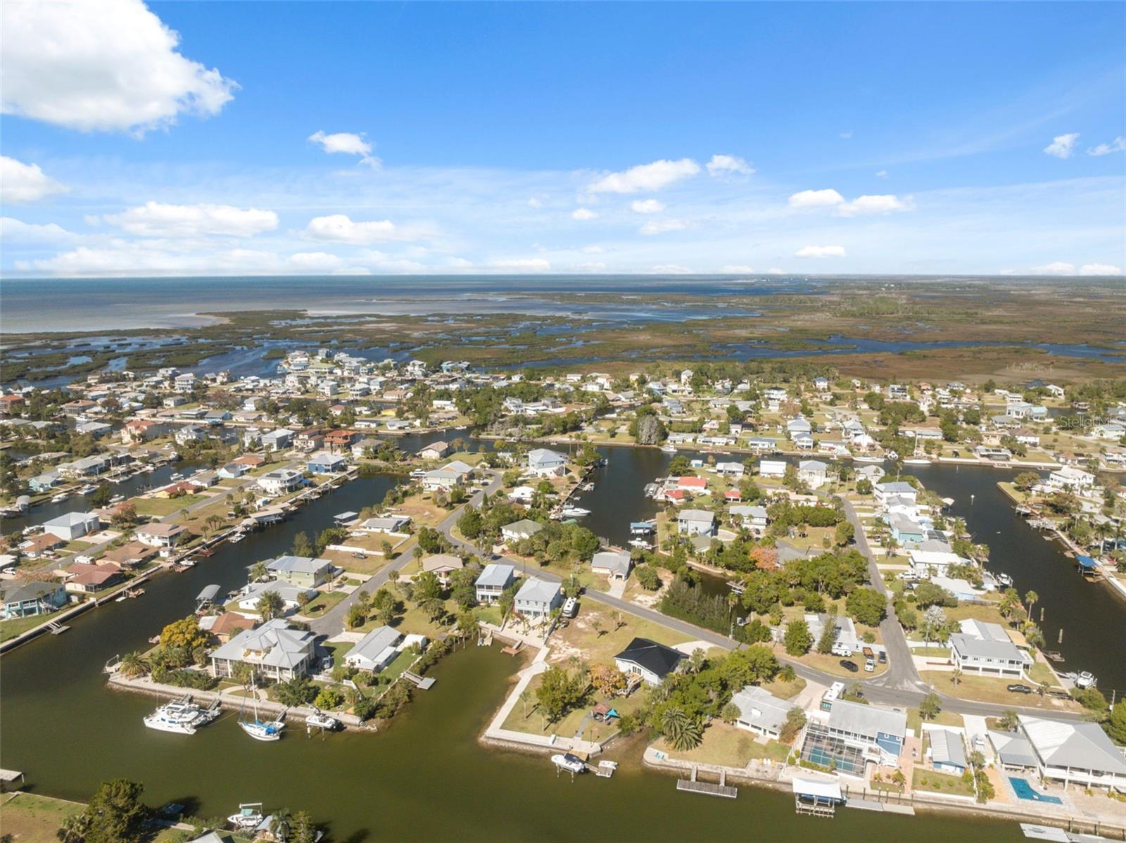 Listing photo id 26 for 3616 Flamingo Boulevard