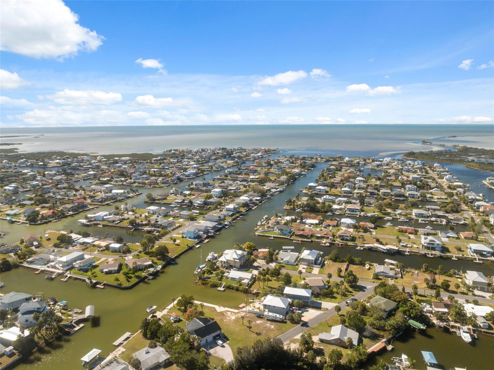 Listing photo id 28 for 3616 Flamingo Boulevard