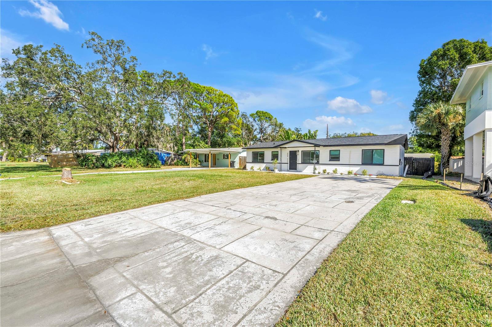 Image 38 of 39 For 4891 Venetian Boulevard Ne