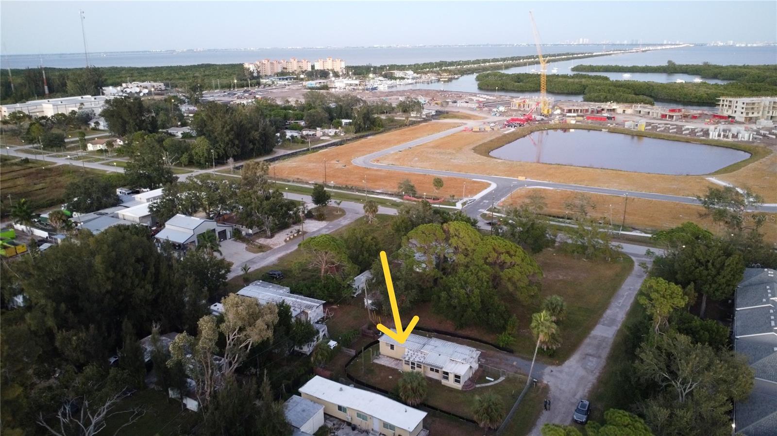 Listing photo id 0 for 1331 Mentone Drive Ne