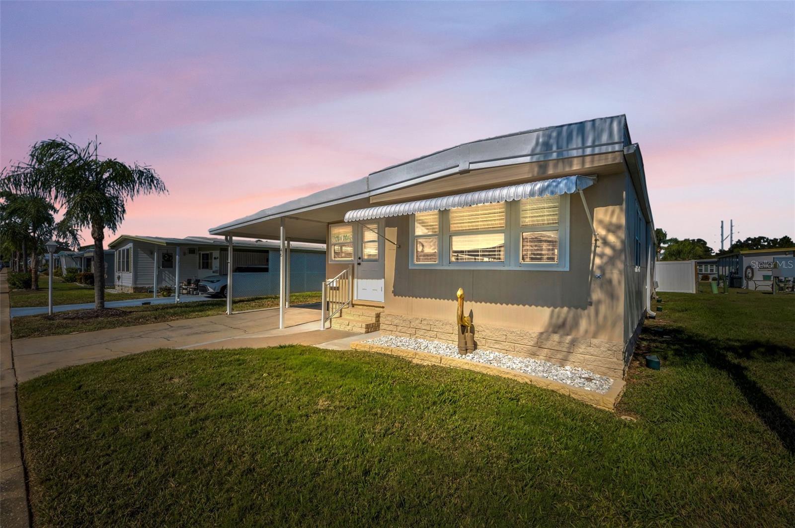 Image 2 of 81 For 46 Drury Lane