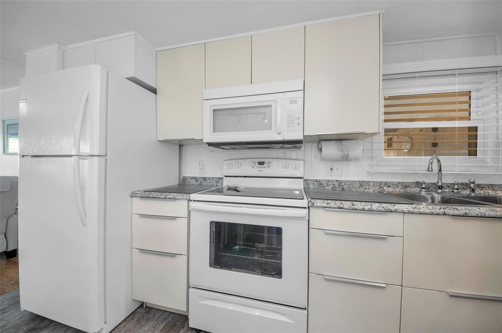 Image 24 of 81 For 46 Drury Lane