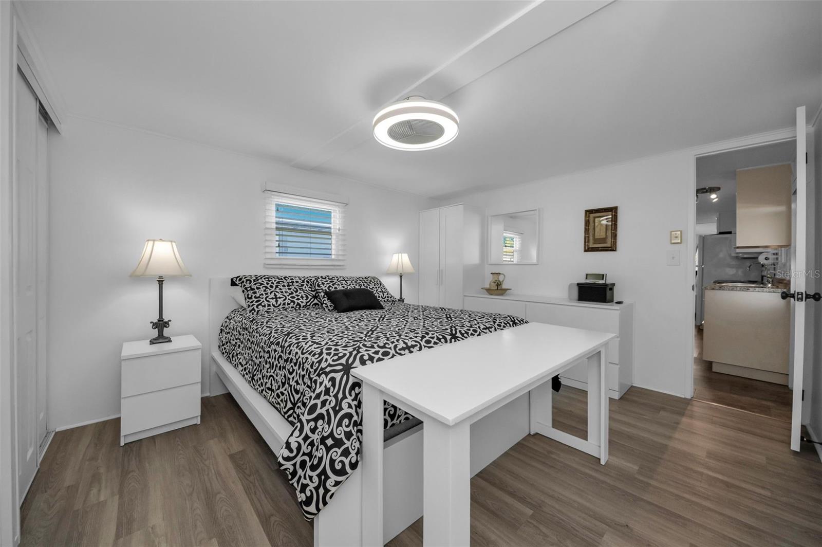 Image 9 of 81 For 46 Drury Lane