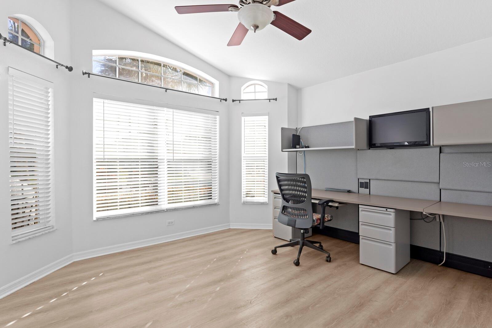 Image 12 of 49 For 29321 Yarrow Drive