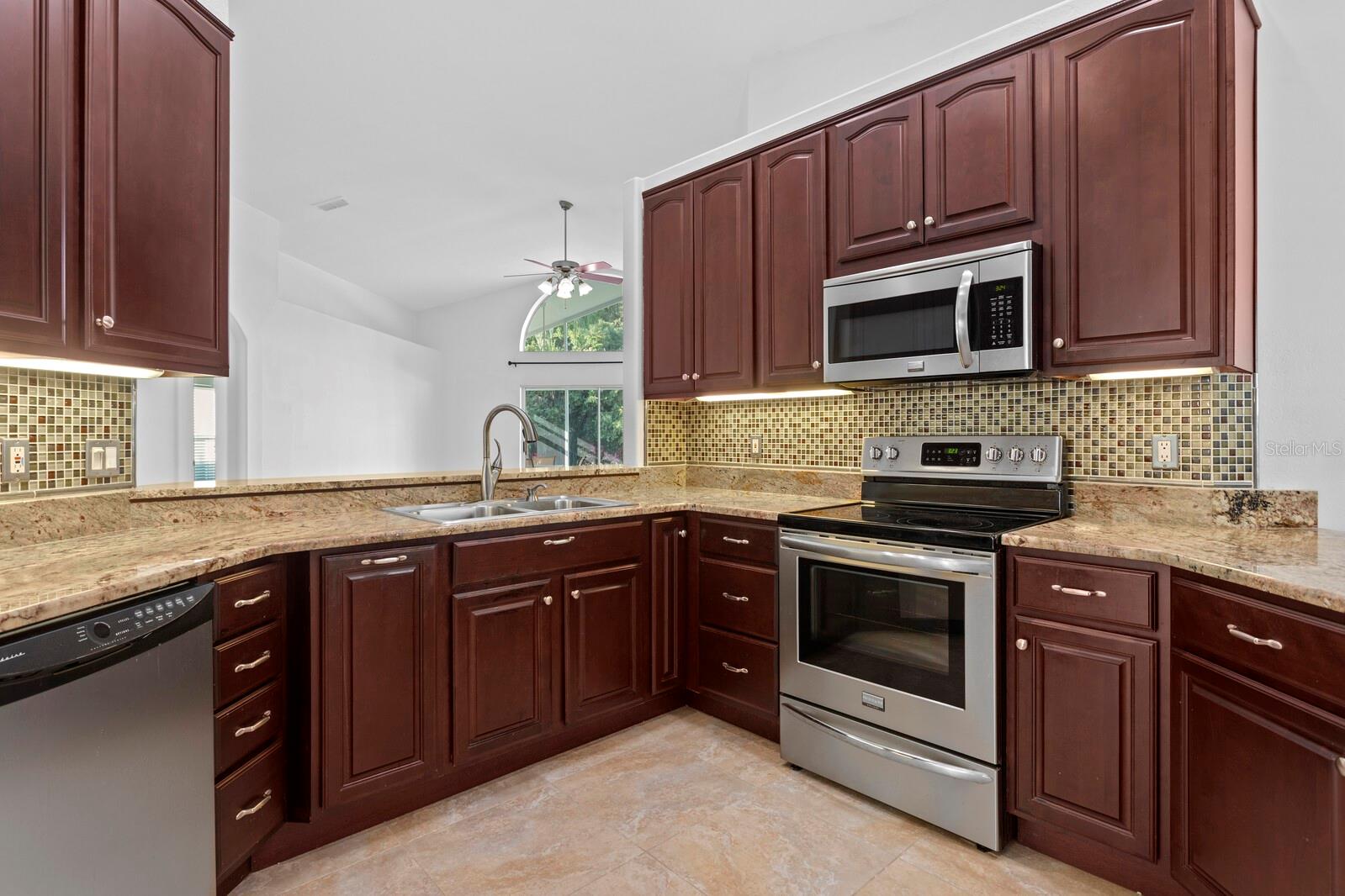 Image 18 of 49 For 29321 Yarrow Drive