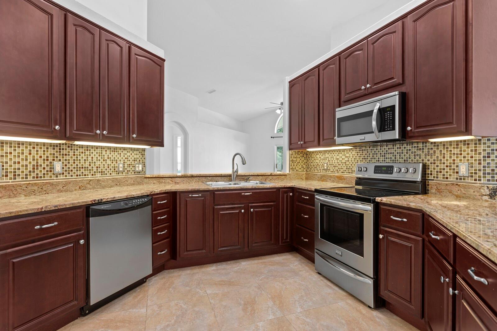 Image 19 of 49 For 29321 Yarrow Drive