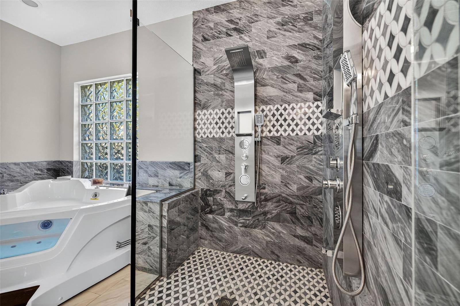 Listing photo id 27 for 9997 Sago Point Drive