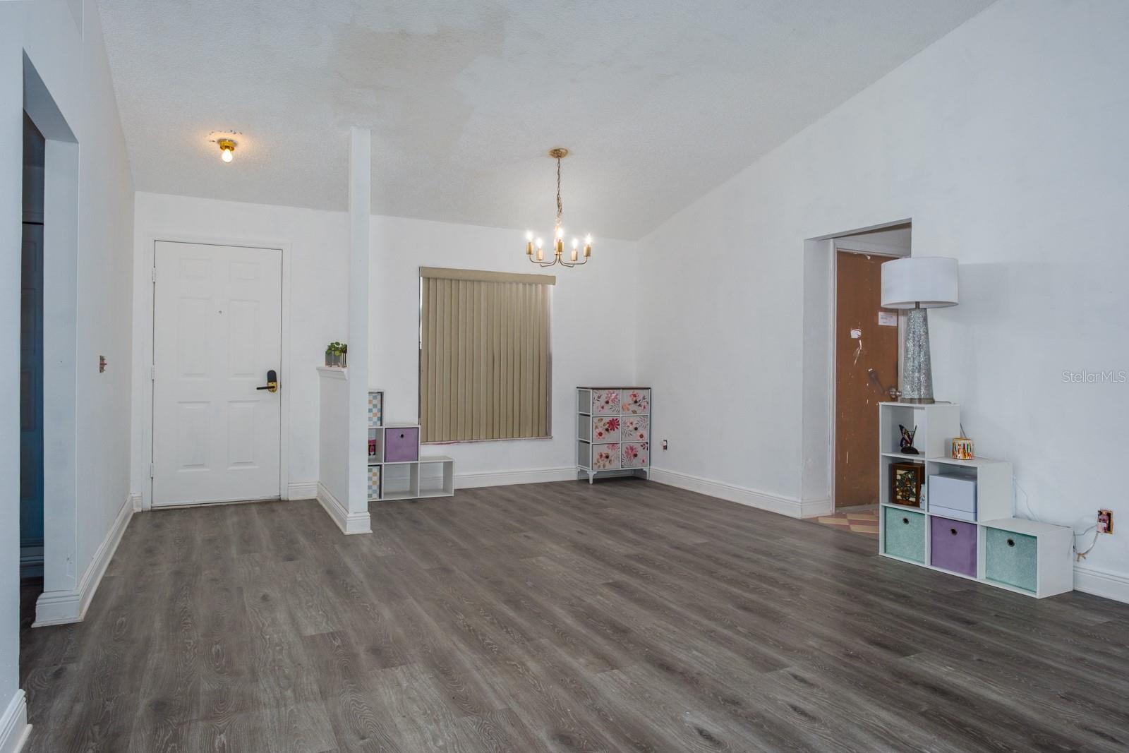 Image 5 of 24 For 516 Rapid Falls Drive