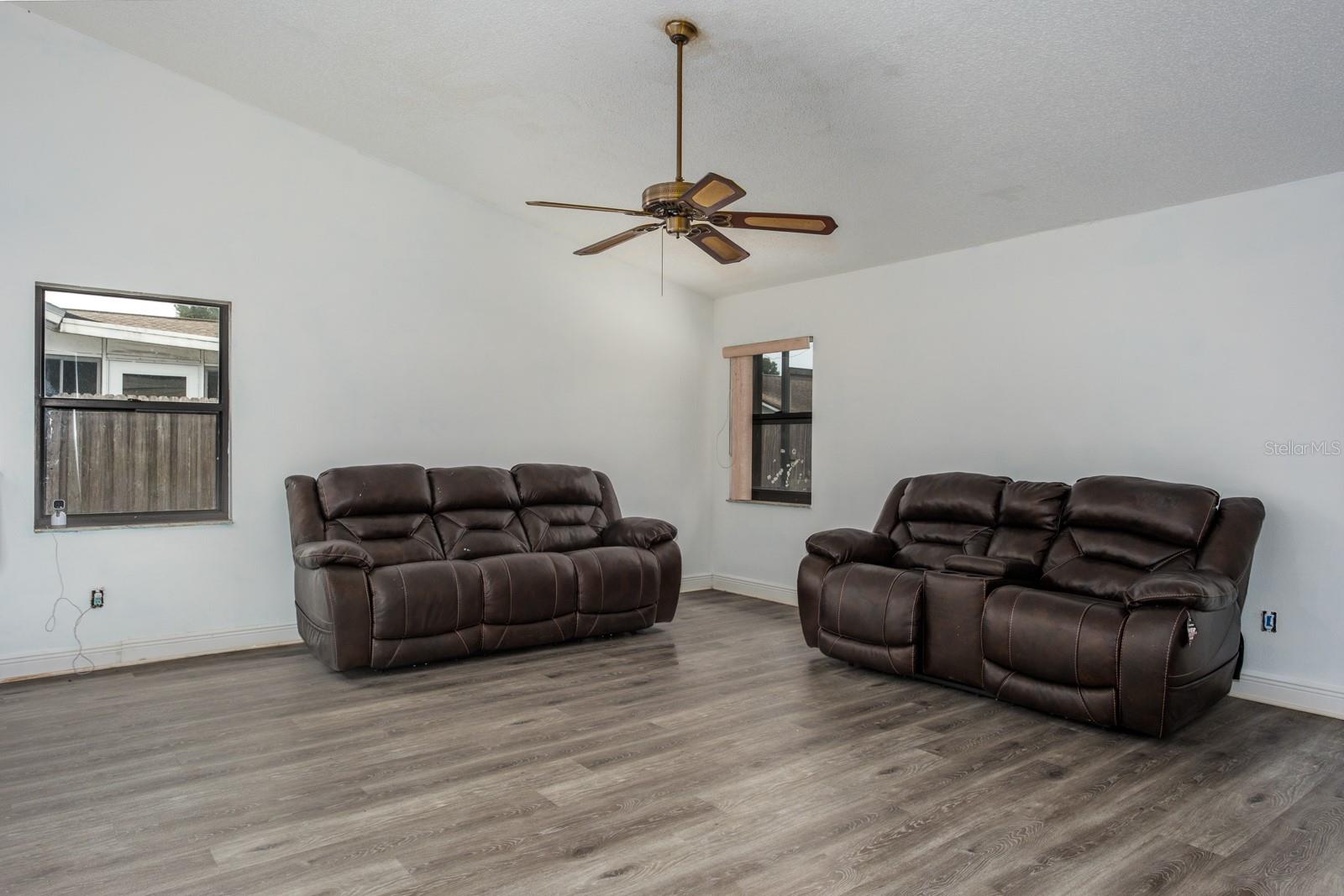 Image 6 of 24 For 516 Rapid Falls Drive