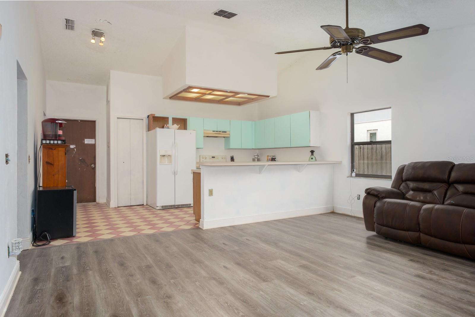 Image 8 of 24 For 516 Rapid Falls Drive