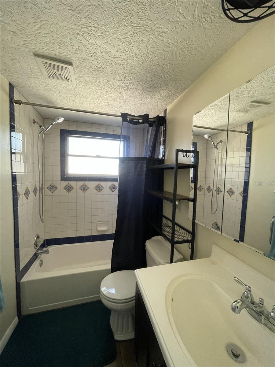 Image 25 of 37 For 5018 School Road