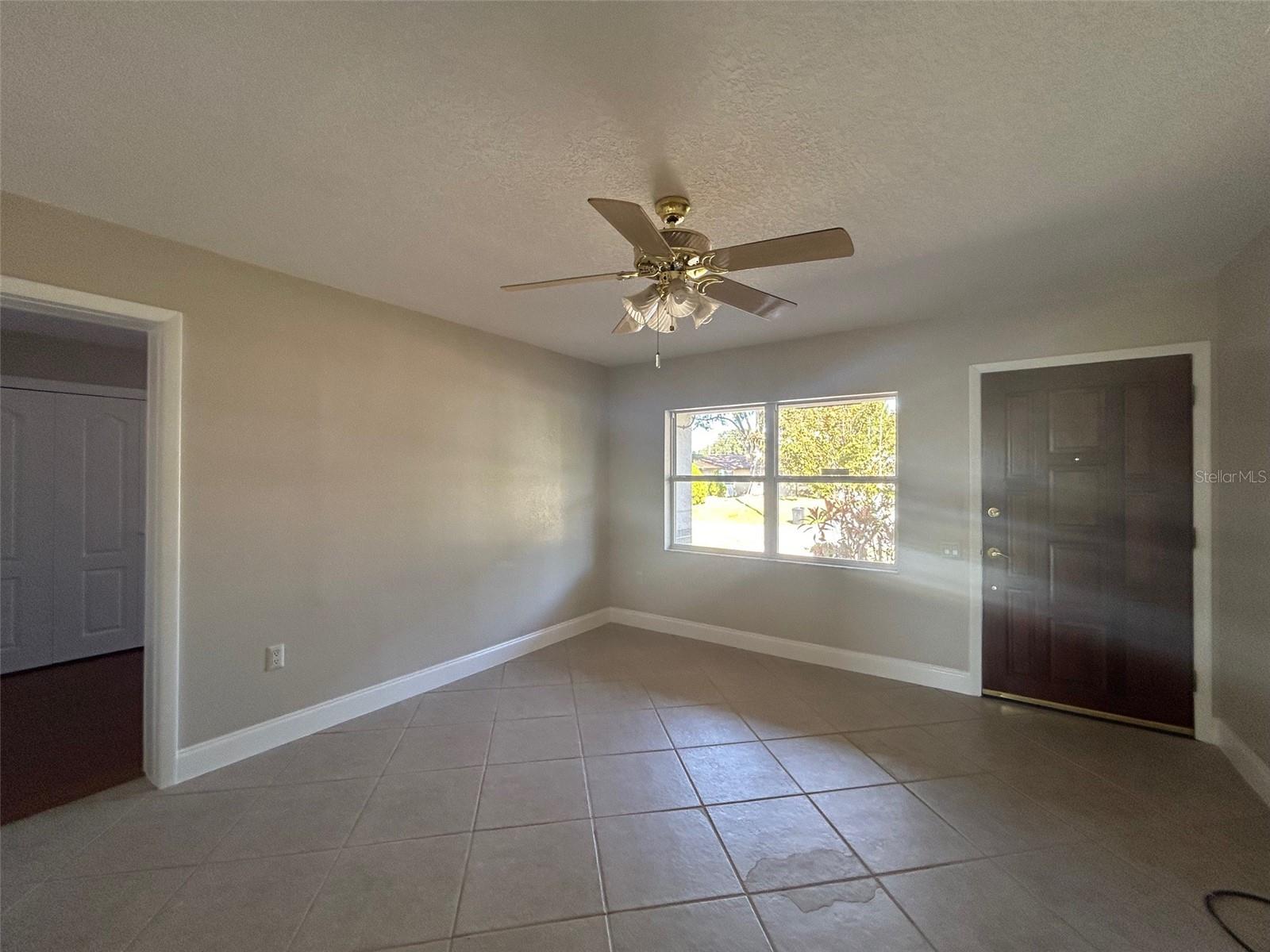 Image 14 of 35 For 5276 101st Avenue N