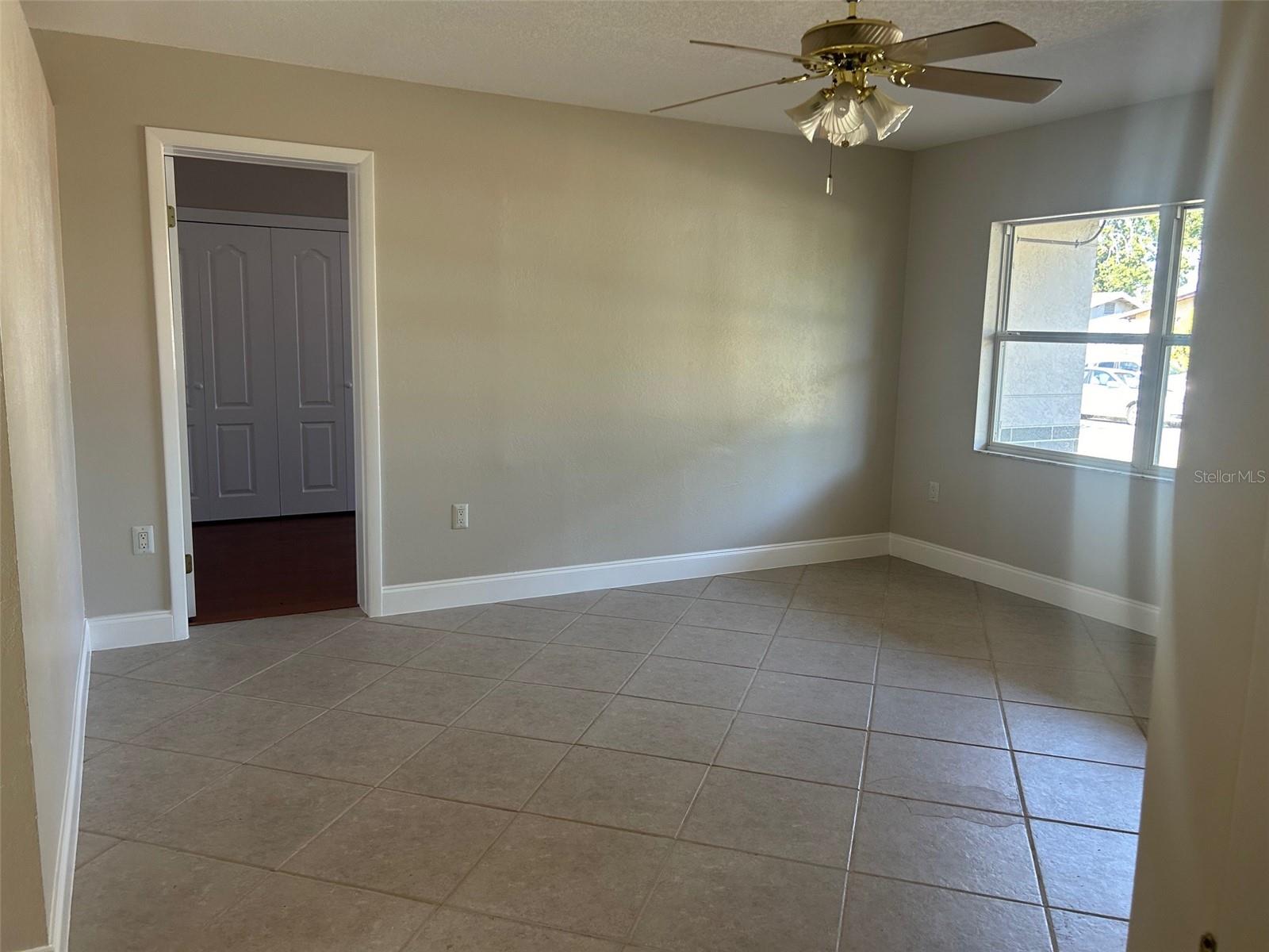 Image 6 of 35 For 5276 101st Avenue N