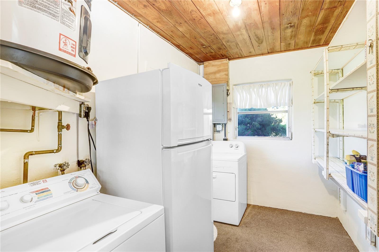 Image 15 of 30 For 6823 Oak Hill Drive