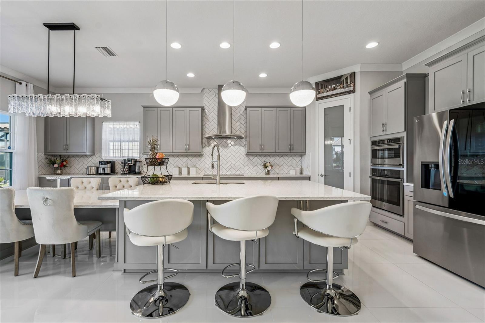 Image 13 of 56 For 10863 Rustic Timber Loop