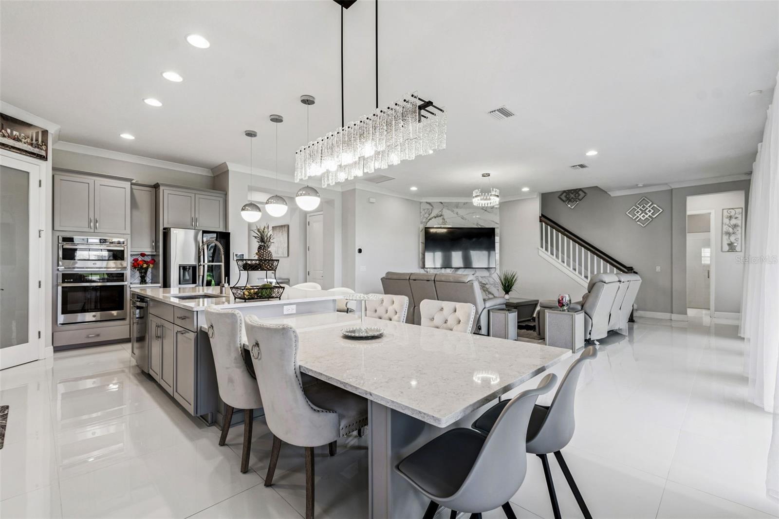 Image 14 of 56 For 10863 Rustic Timber Loop