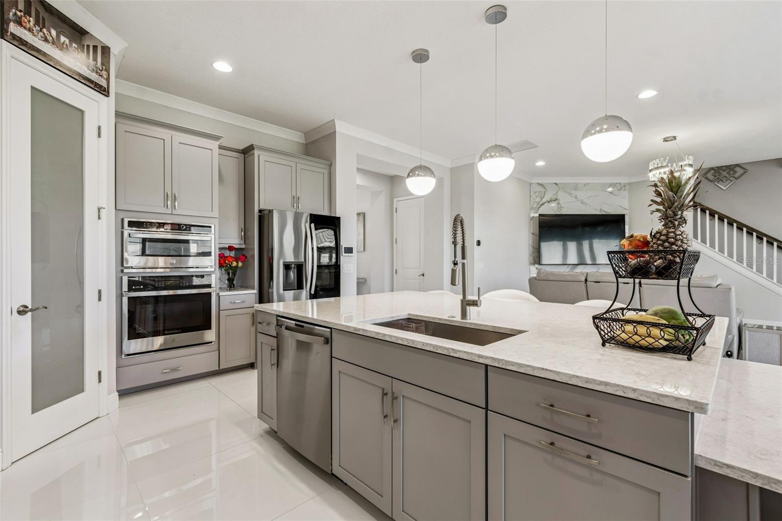 Image 18 of 56 For 10863 Rustic Timber Loop