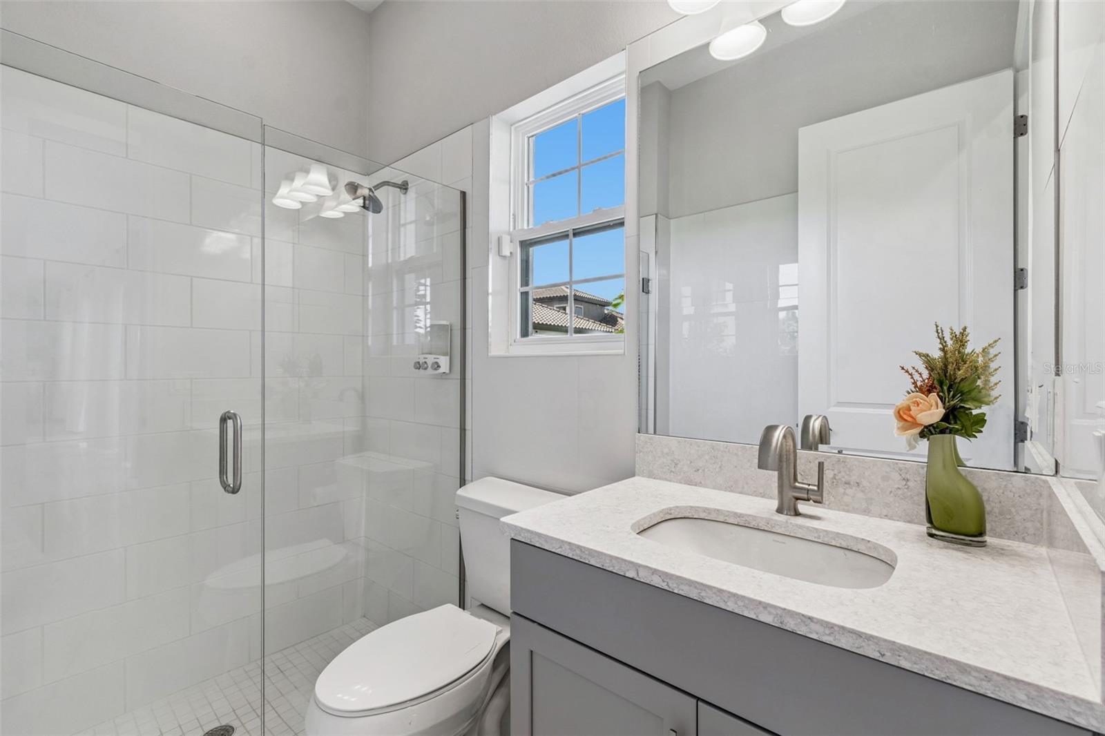 Image 22 of 56 For 10863 Rustic Timber Loop