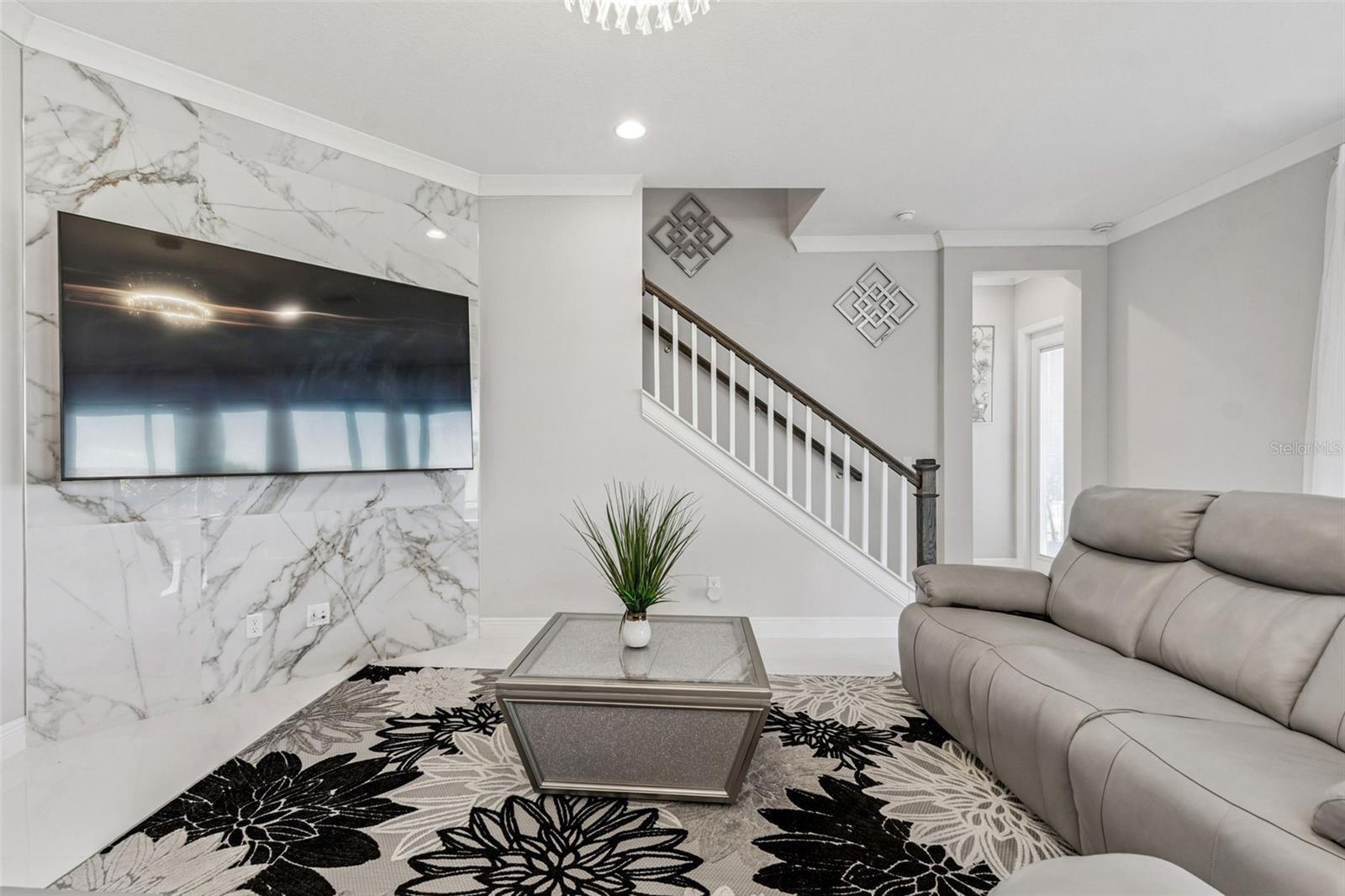 Image 23 of 56 For 10863 Rustic Timber Loop