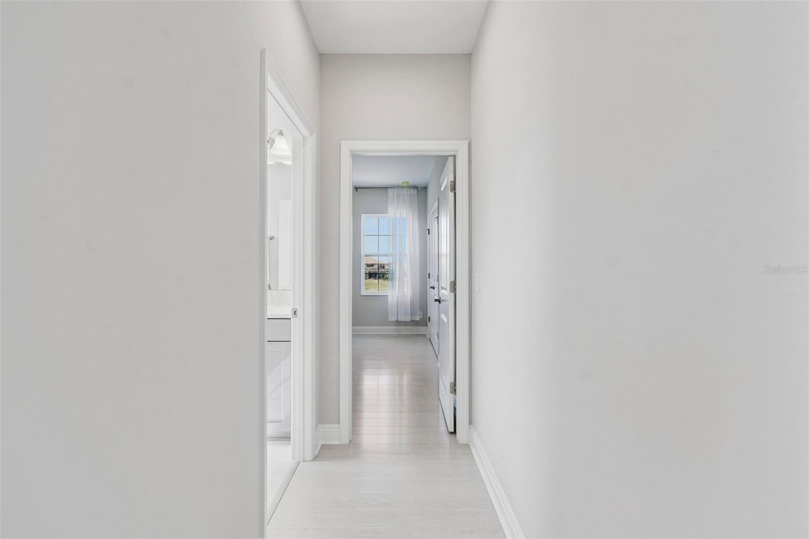 Image 27 of 56 For 10863 Rustic Timber Loop