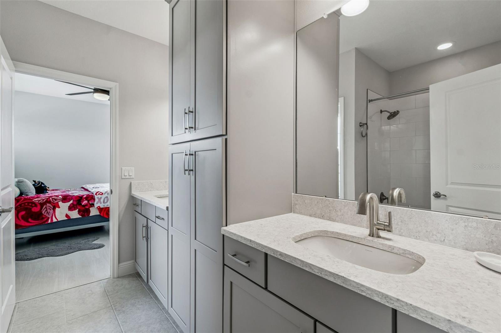 Image 32 of 56 For 10863 Rustic Timber Loop